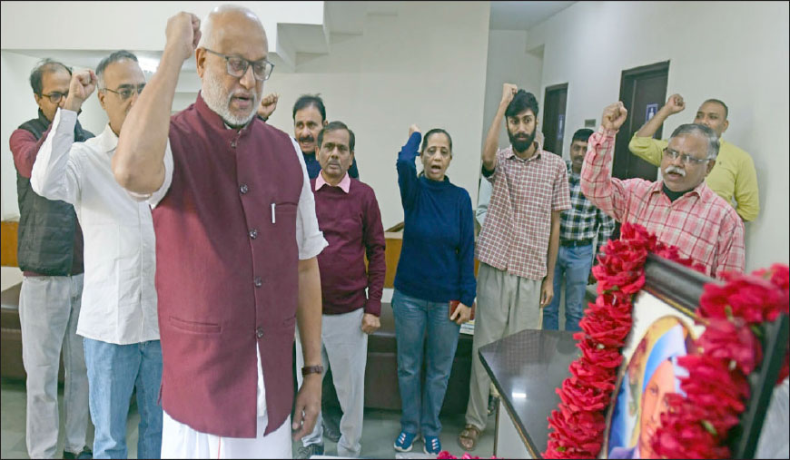 கர்தார் சிங் நினைவு தினம் ; எம்.ஏ.பேபி அஞ்சலி